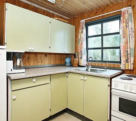 Two-bedroom Holiday In Knebel 8 Ørby